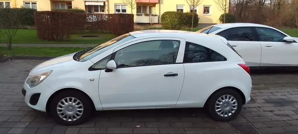 Gebraucht Opel Corsa Energy 69 PS (50 kW) 2014 Weiß Kleinwagen