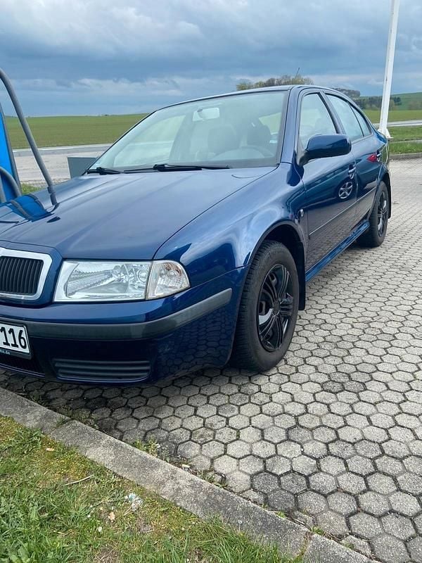 Blau Gebraucht 2008 Skoda Octavia Limousine | 2.700 € (Guter Preis) - Bild 1/4