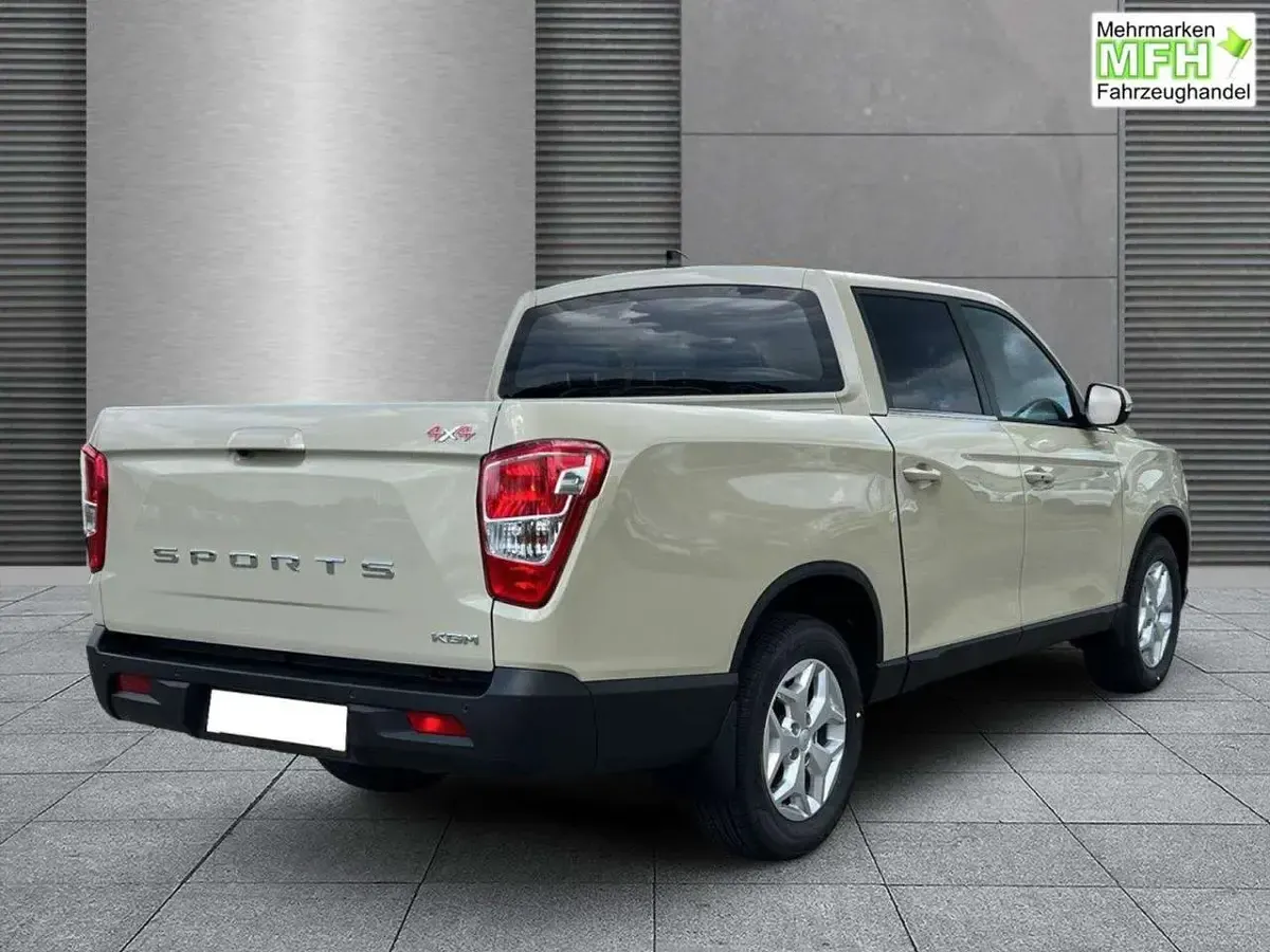 Neu KGM Musso 203 PS (149 kW) 2026 Sandstone beige Pickup