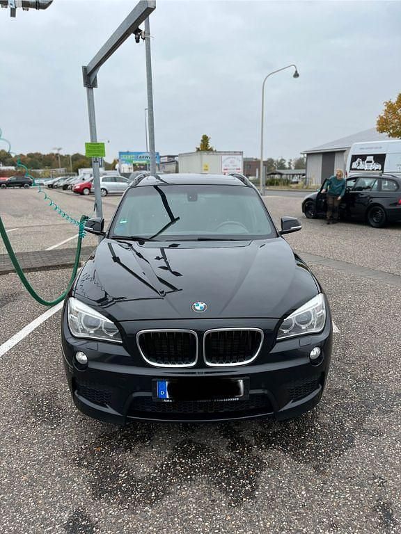 Schwarz Gebraucht 2013 BMW X1 M Sport SUV | 11.200 € (Fairer Preis) - Bild 1/4