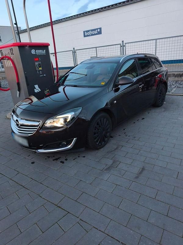 Gebraucht Opel Insignia Edition 140 PS (102 kW) 2013 Schwarz Kombi
