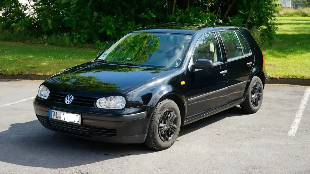 Brugt VW Golf IV 55 HK (40 kW) 1999 Sort Hatchback