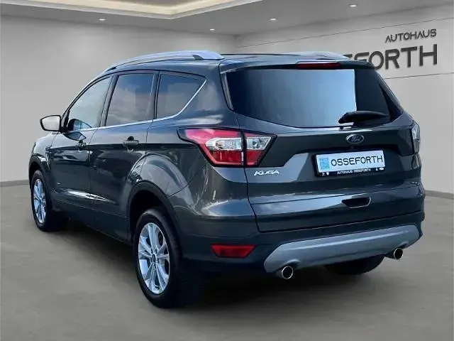 Usata Ford Kuga Titanium 150 CV (110 kW) 2018 Grigio SUV