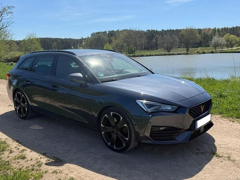 Second-hand Cupra Leon 245 CP (180 kW) 2024 Gri Berlinǎ