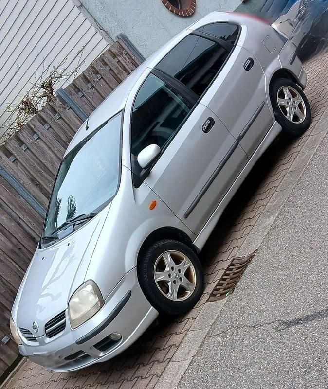 Gebraucht Nissan Almera Tino Tekna+ 116 PS (85 kW) 2006 Grau Van / Kleinbus