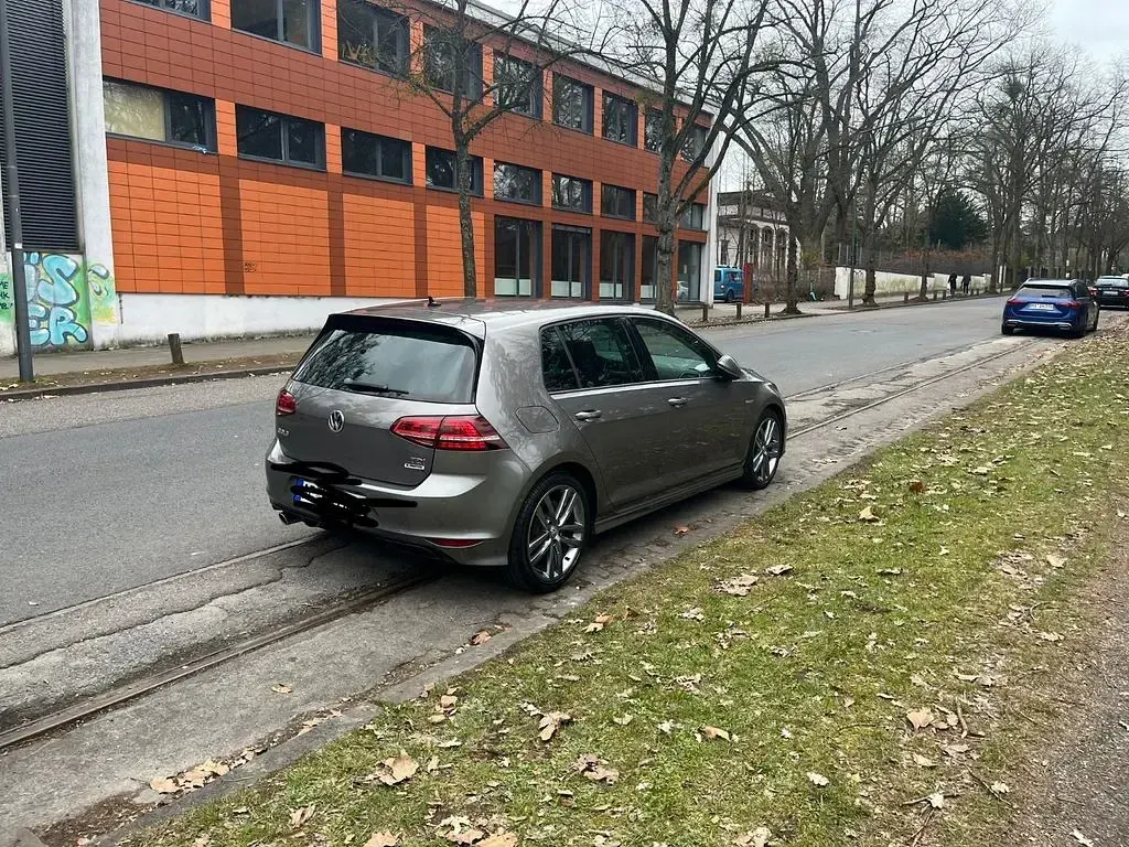 Gebraucht VW Golf VII Cup 110 PS (80 kW) 2015 Grau Limousine