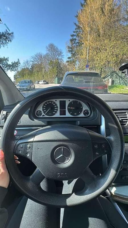 Gebraucht Mercedes B180 109 PS (80 kW) 2007 Van / Kleinbus
