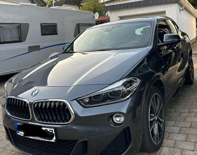 Grau Gebraucht 2019 BMW X2 Performance SUV | 18.500 € (Etwas zu teuer) - Bild 1/4