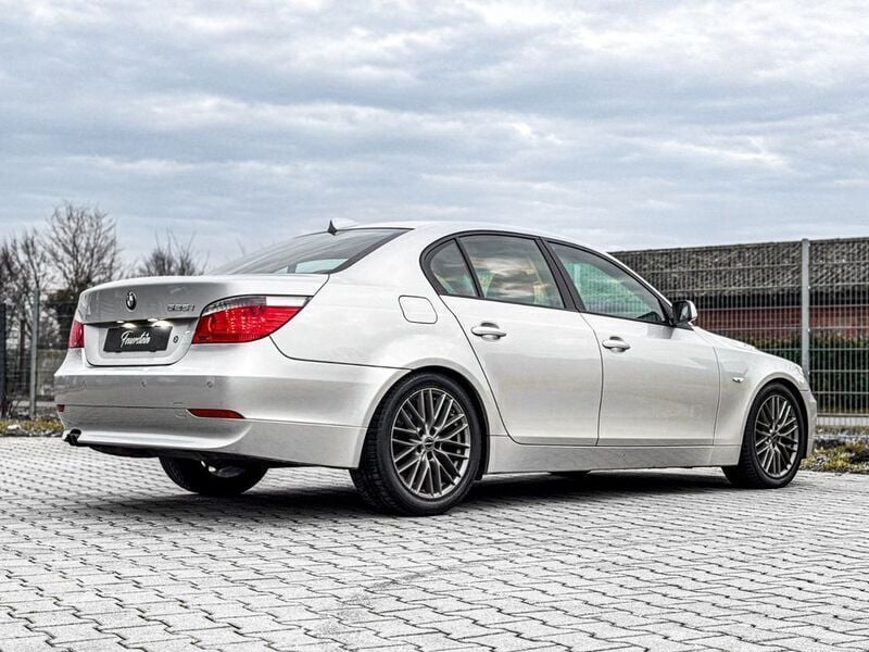 Gebraucht BMW 525 Shadowline 218 PS (160 kW) 2005 Silber Limousine