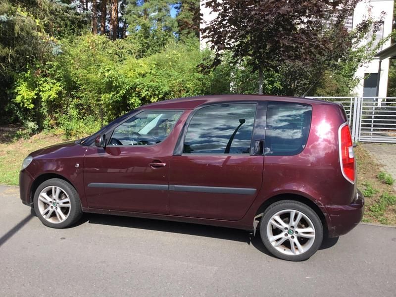 Andere farben Gebraucht 2009 Skoda Roomster Comfort Kombi | 3.900 € (Fairer Preis) - Bild 1/4