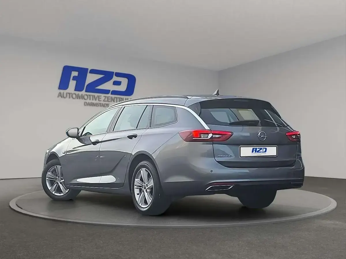 Gebraucht Opel Insignia 174 PS (127 kW) 2021 Licht grau m2 Kombi