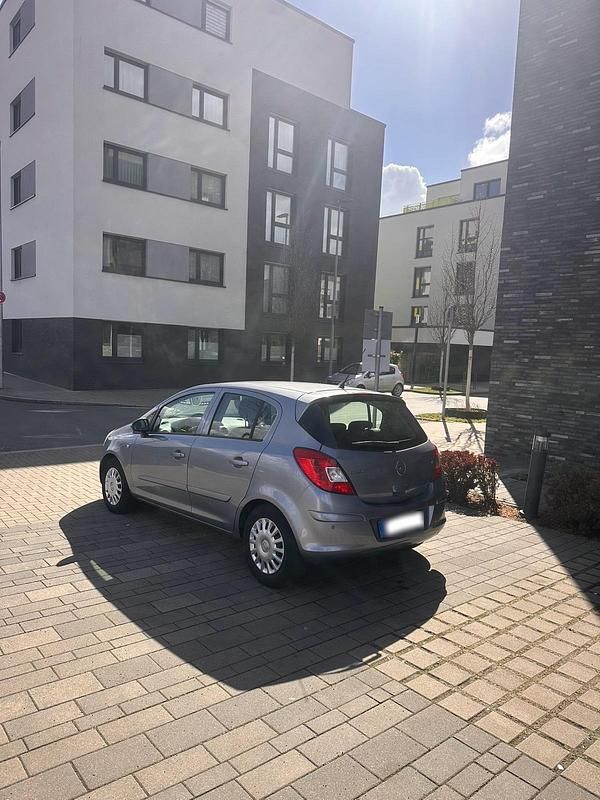 Gebraucht Opel Corsa 85 PS (62 kW) 2008 Kleinwagen
