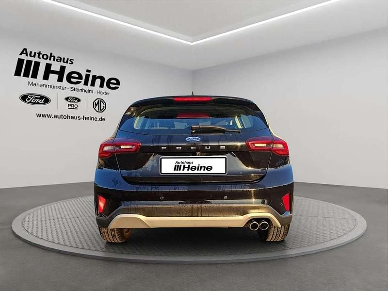 Gebraucht Ford Focus Active 120 PS (88 kW) 2023 Agate black metallic Limousine
