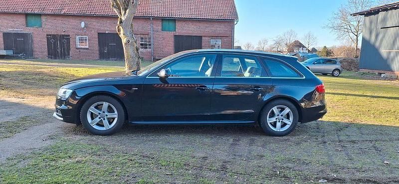 Gebraucht Audi A4 S-Line 177 PS (130 kW) 2012 Schwarz Kombi
