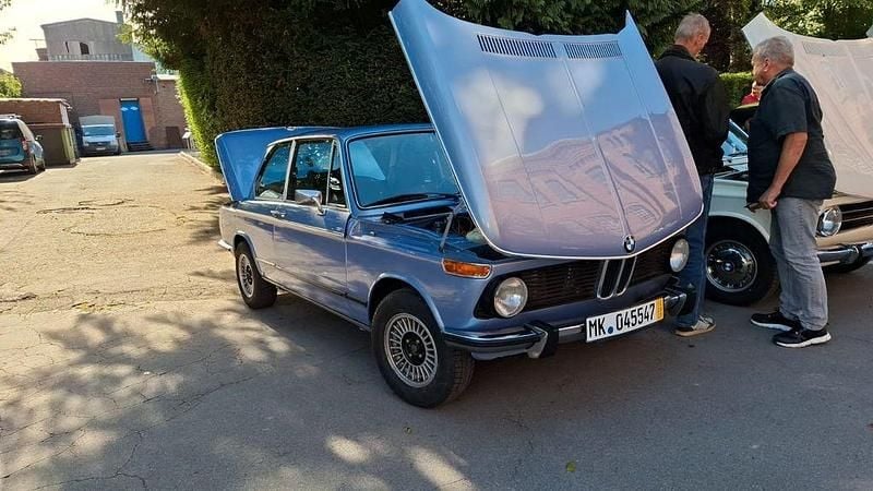 Gebraucht BMW 2002 90 PS (66 kW) 1974 Blau Limousine