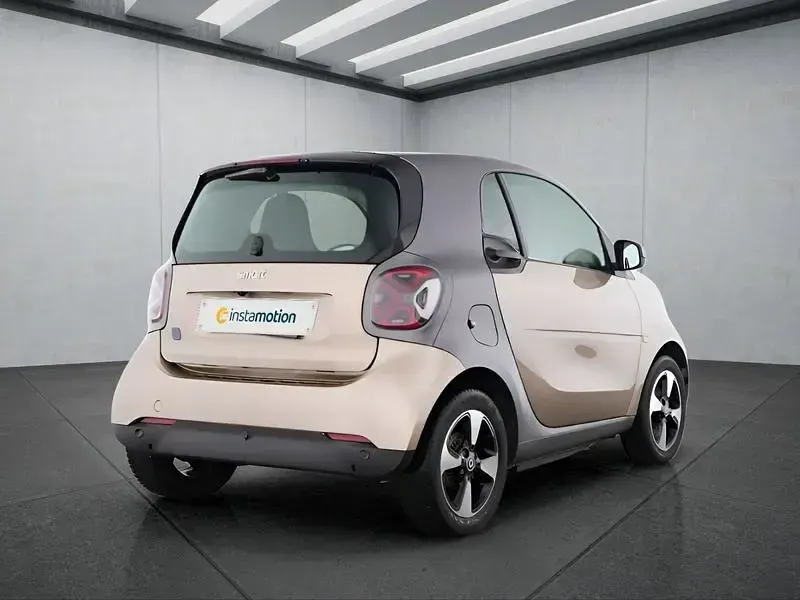 Gebraucht Smart ForTwo Coupé Passion 60 kW (82 PS) 2024 Gold Kleinwagen