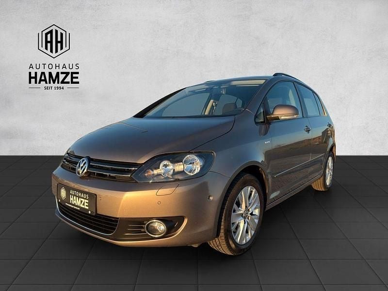 Braun Gebraucht 2014 VW Golf VII Life Limousine | 8.980 € (Superpreis) - Bild 1/4