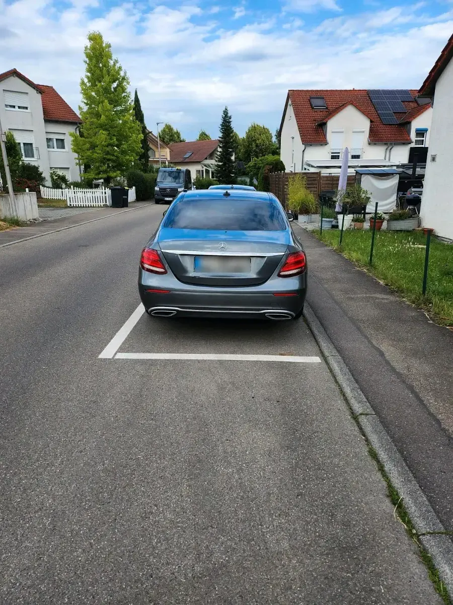 Gebraucht Mercedes E220 194 PS (142 kW) 2019 Grau Limousine