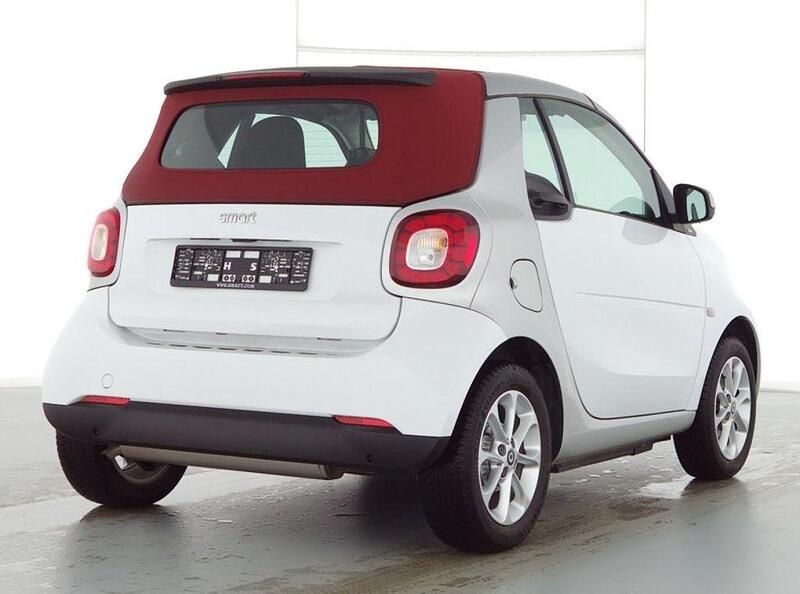 Kristallweiss Gebraucht 2018 Smart ForTwo Cabrio Passion Cabrio | 18.666 € (Fairer Preis) - Bild 1/4