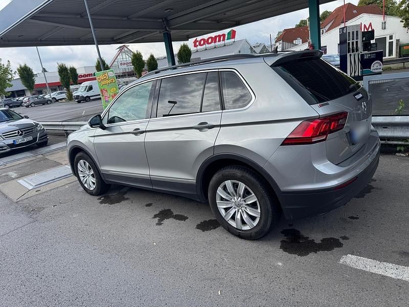 Second-hand VW Tiguan 150 CP (110 kW) 2018 Argintiu SUV