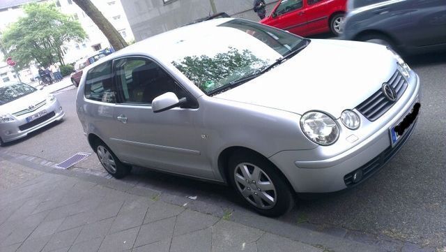 Silber metallic Gebraucht 2002 VW Polo Highline Kleinwagen | 3.000 € (Teuer) - Bild 1/4