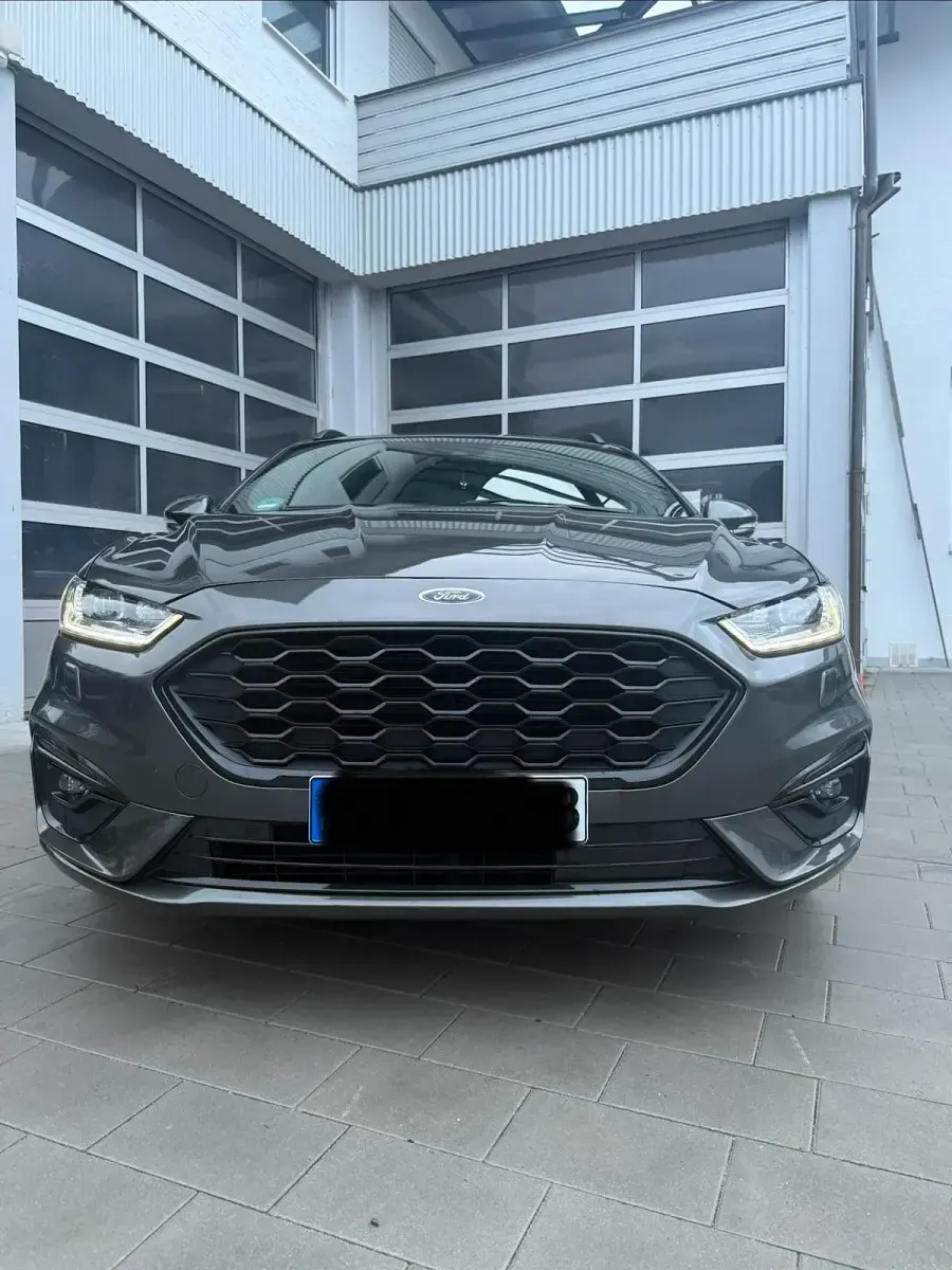Gebraucht Ford Mondeo 190 PS (139 kW) 2020 Grau Kombi