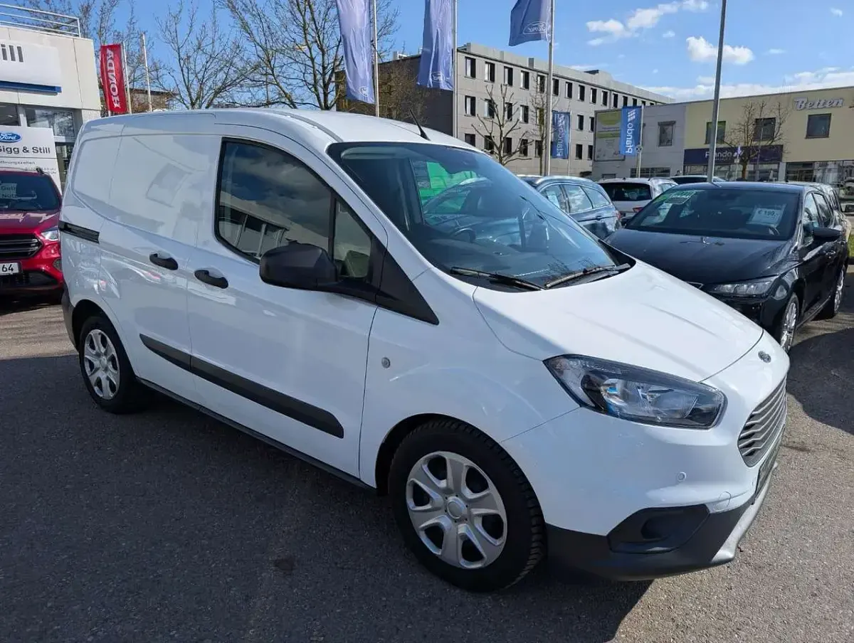 Gebraucht Ford Transit Trend 75 PS (55 kW) 2023 Frostweiß Kombi