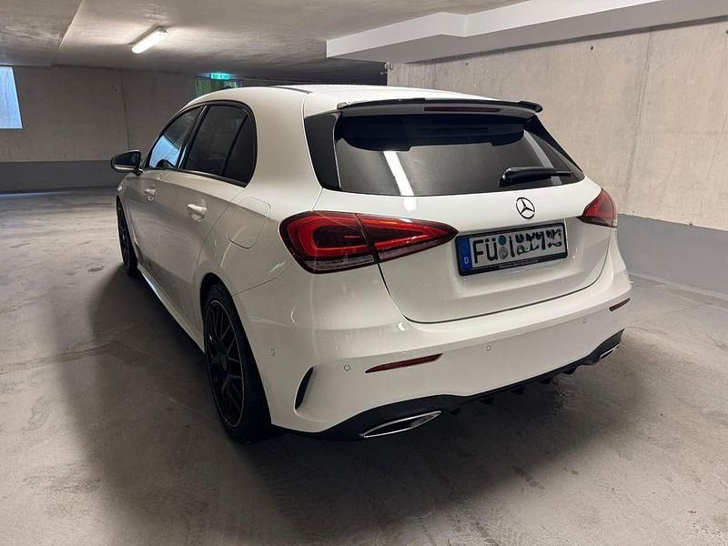 Gebraucht Mercedes A220 AMG line 190 PS (139 kW) 2019 Weiß Limousine