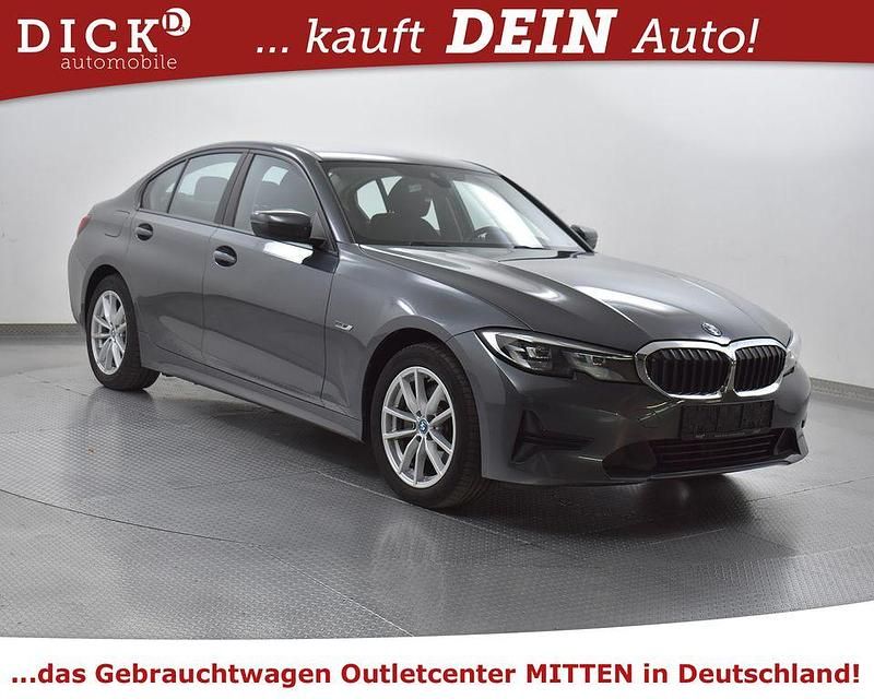 Mineralgrau Gebraucht 2022 BMW 320e Advantage Limousine | 24.250 € (Superpreis) - Bild 1/4