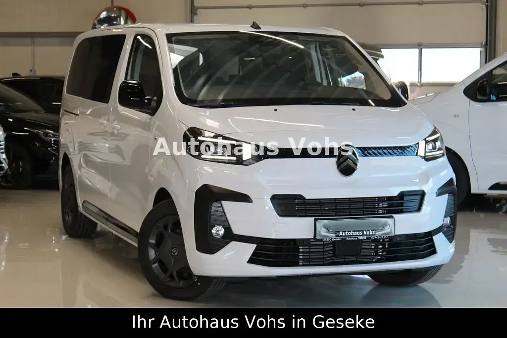 Gebraucht Citroën Spacetourer 179 PS (131 kW) 2025 Weiß Van / Kleinbus