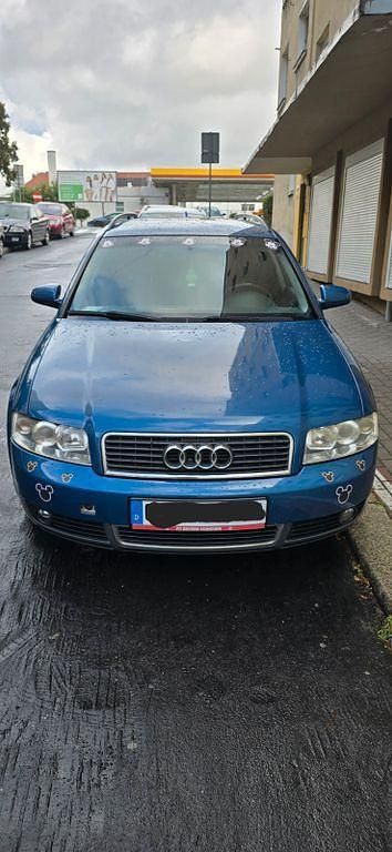 Blau Gebraucht 2002 Audi A4 Kombi | 1.800 € (Guter Preis) - Bild 1/4