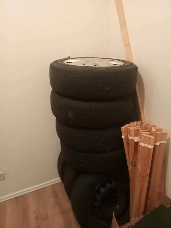 Blau Gebraucht 2004 Renault Clio II Kleinwagen | 1.500 € (Fairer Preis) - Bild 1/4