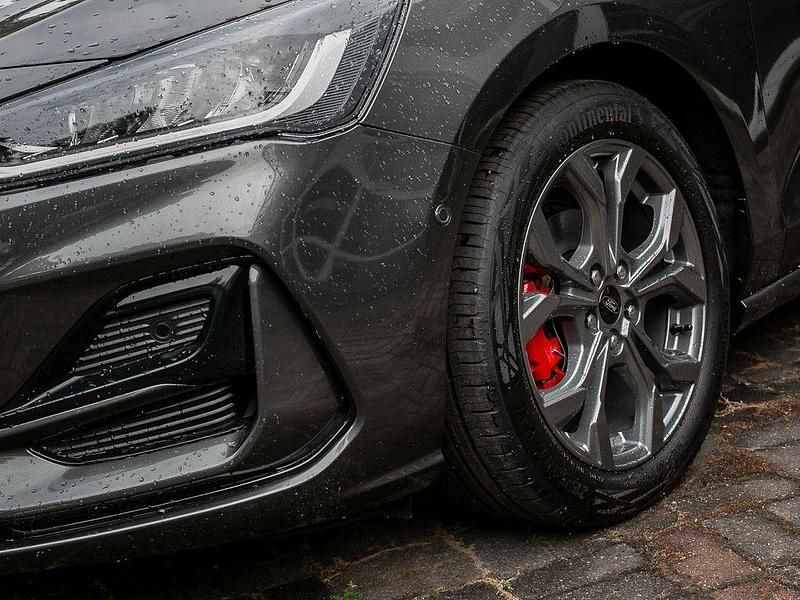 Neu Ford Focus ST-Line 125 PS (91 kW) 2025 Grau Limousine