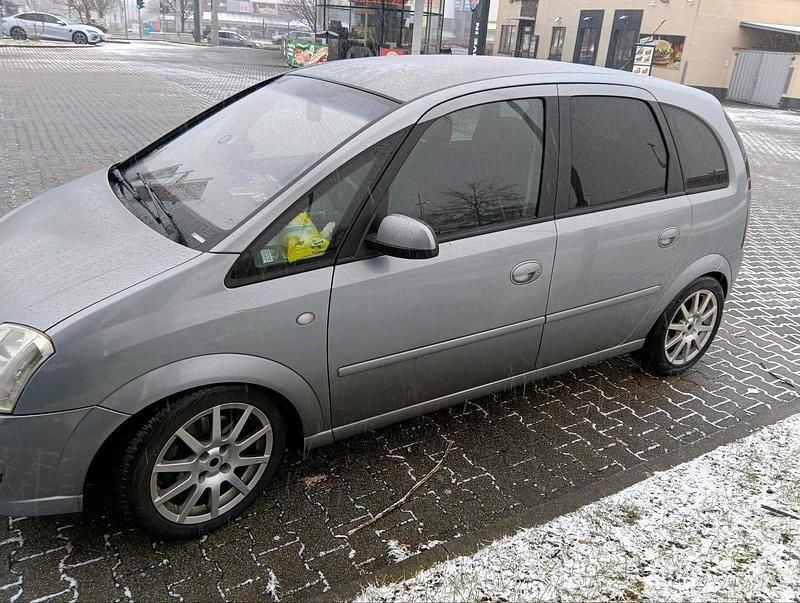Grau Gebraucht 2007 Opel Meriva Van / Kleinbus | 1.999 € (Guter Preis) - Bild 1/4