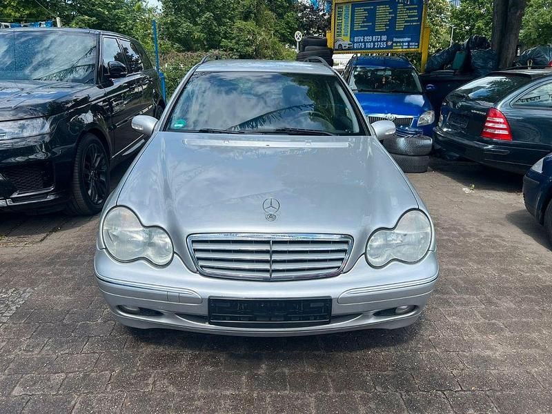 Gebraucht Mercedes C180 143 PS (105 kW) 2005 Silber Kombi