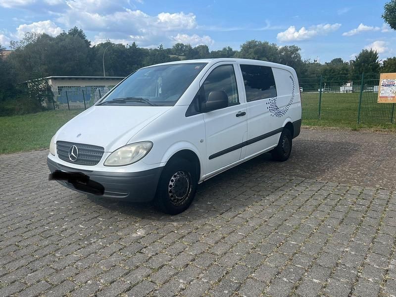 Weiß Gebraucht 2007 Mercedes Vito Van | 4.700 € - Bild 1/4