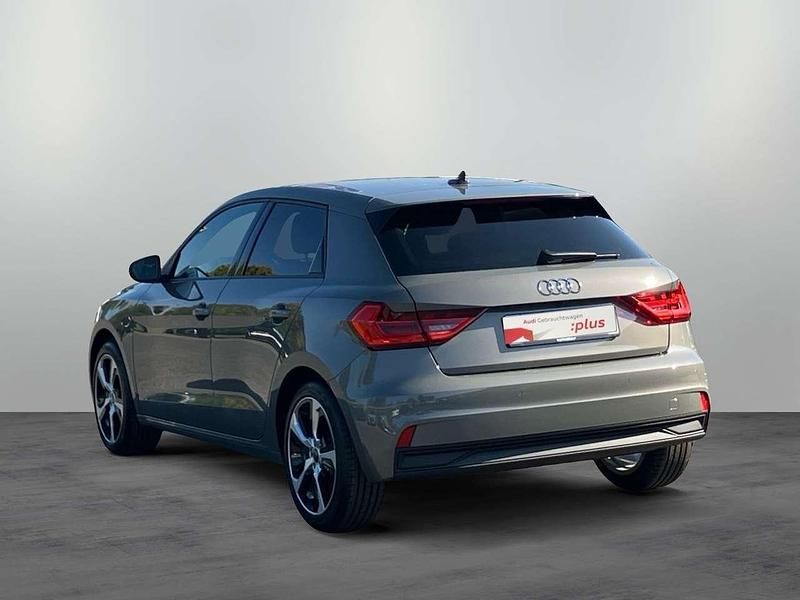 Gebraucht Audi A1 116 PS (85 kW) 2025 Chronosgrau metallic Limousine
