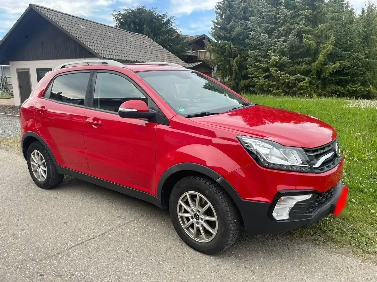 Gebraucht SsangYong Korando Quartz 178 PS (130 kW) 2018 Rot SUV