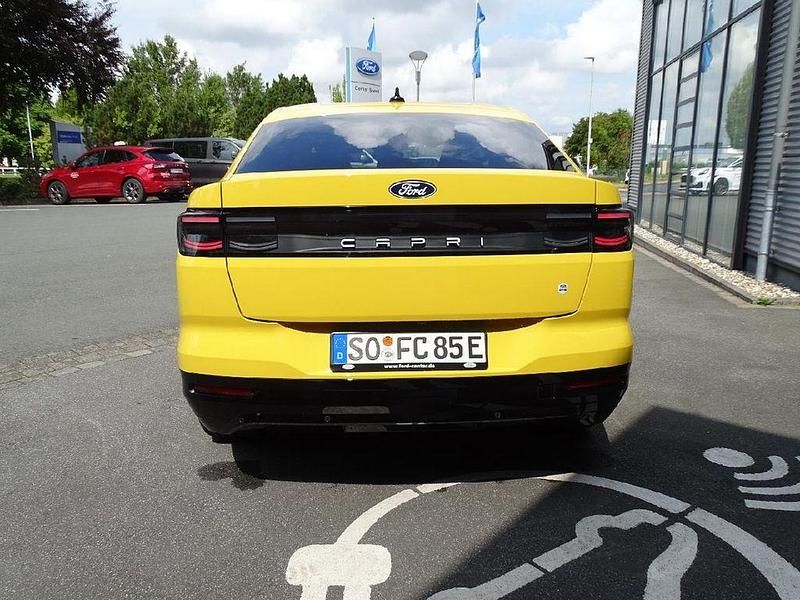 Używany Ford Capri 210 kW (286 KM) 2024 Żółty SUV