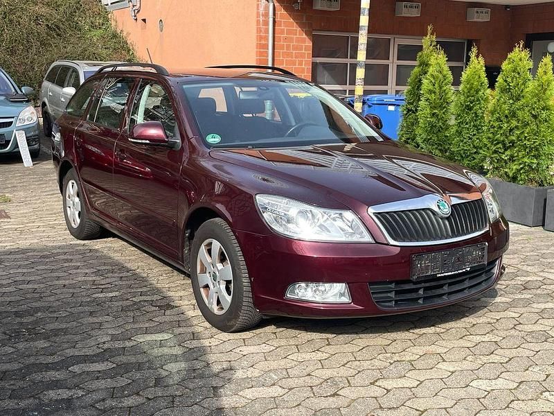 Gebraucht Skoda Octavia Impuls Edition 105 PS (77 kW) 2011 Rot Kombi