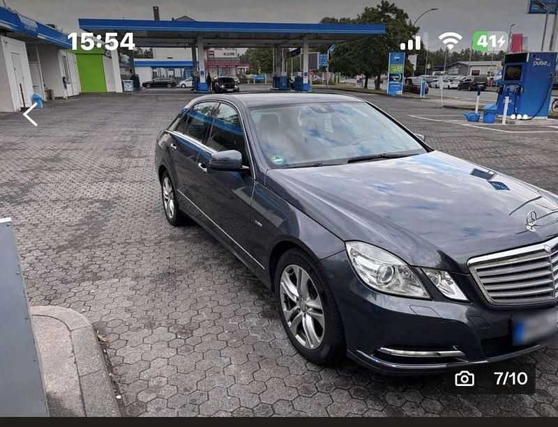 Second-hand Mercedes E250 204 CP (150 kW) 2010 Berlinǎ