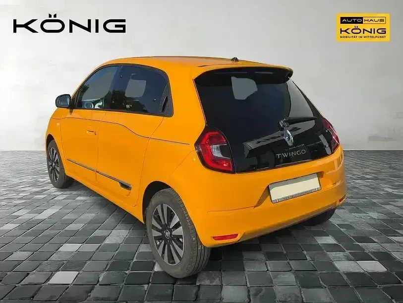 Używany Renault Twingo Techno 60 kW (82 KM) 2023 Żółty Hatchback