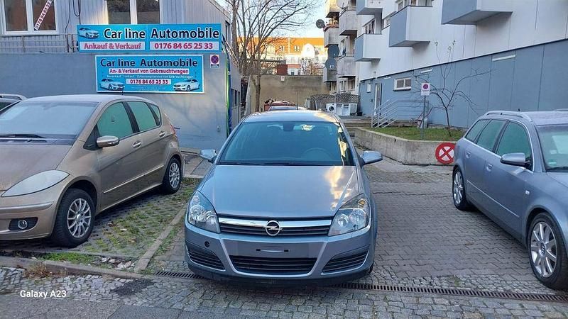 Gebraucht Opel Astra Edition 90 PS (66 kW) 2005 Silber Limousine