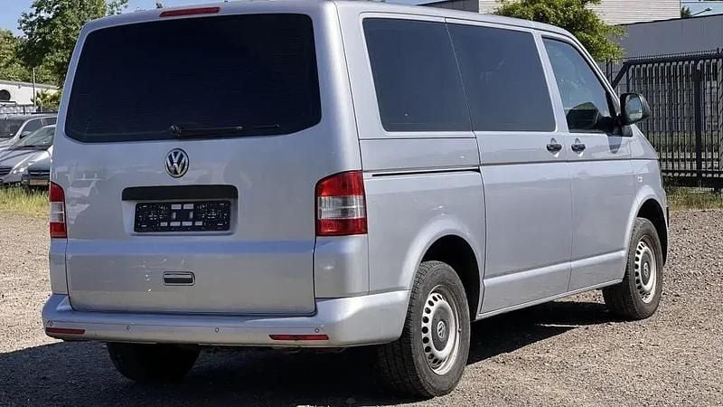 Gebraucht VW T5 140 PS (102 kW) 2013 Silber reflexsilber metallic Van