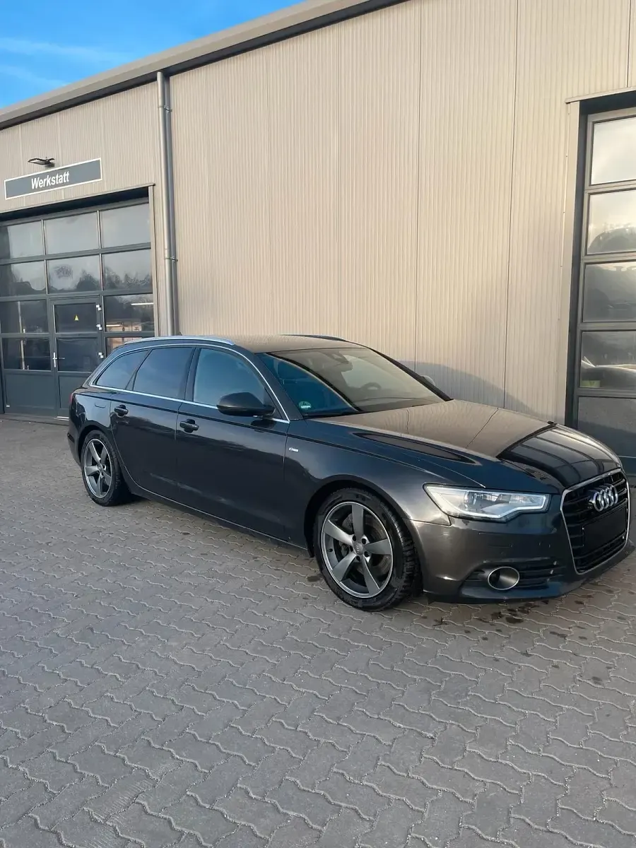 Gebraucht Audi A6 S-Line 300 PS (220 kW) 2011 Grau Kombi
