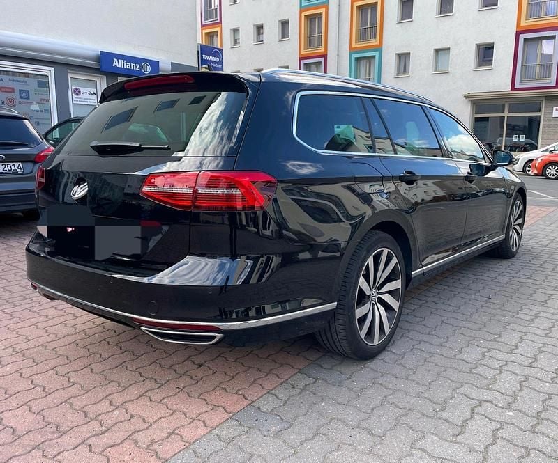 Gebraucht VW Passat Highline 240 PS (176 kW) 2015 Schwarz Kombi