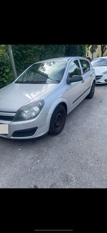 Silber Gebraucht 2004 Opel Astra Cosmo Limousine | 1.990 € (Fairer Preis) - Bild 1/4