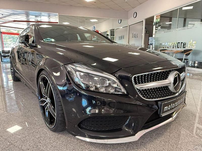 Obsidianschwarz (metallic) Gebraucht 2014 Mercedes CLS400 Shooting Brake AMG Kombi | 26.800 € (Fairer Preis) - Bild 1/4