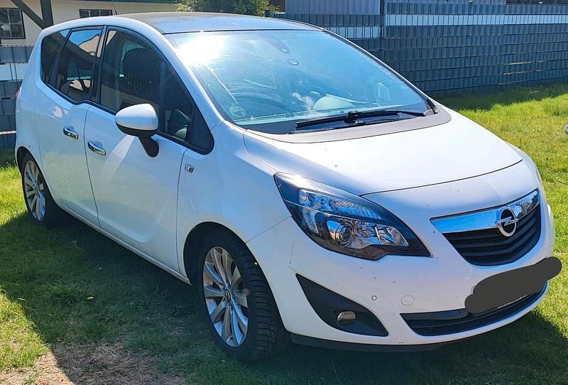 Second-hand Opel Meriva 120 CP (88 kW) 2012 Alb Monovolum