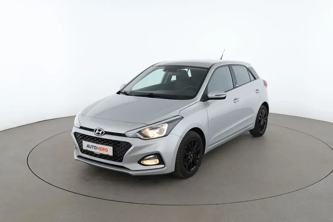 Gebraucht Hyundai i20 Trend 101 PS (74 kW) 2020 Kleinwagen